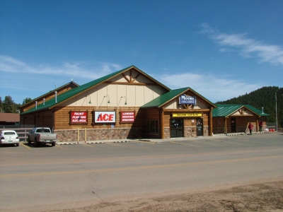Third-Generation Ace Hardware Store Opens in Colorado
