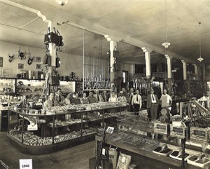 Here is a photo of the staff posing at Weakley-Watson in 1940.